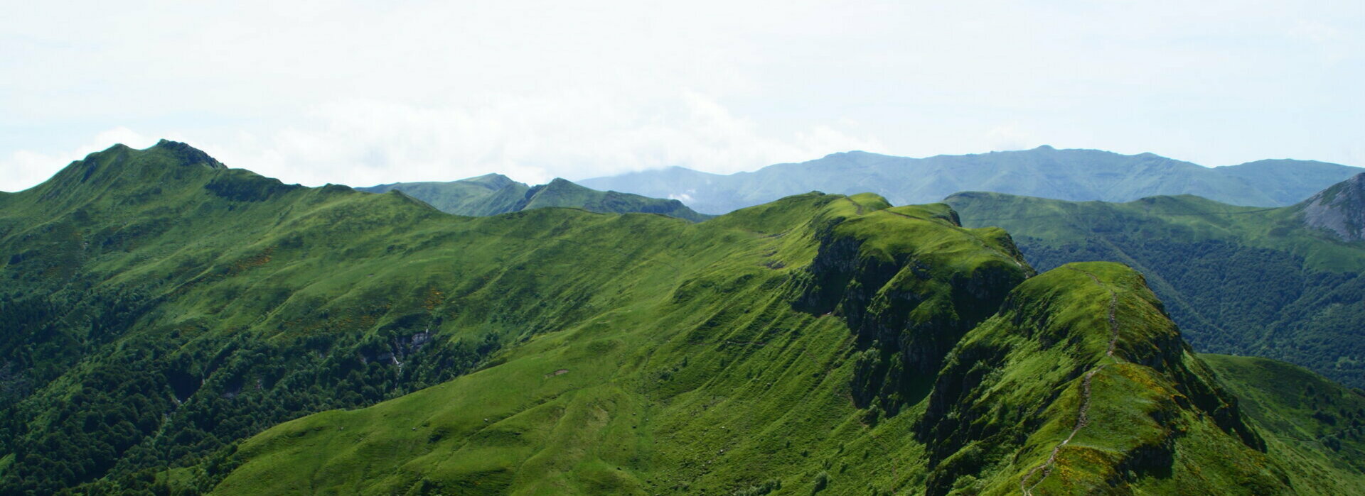 Site officiel Champs sur Tarentaine Marchal dans le Cantal (AUVERGNE)